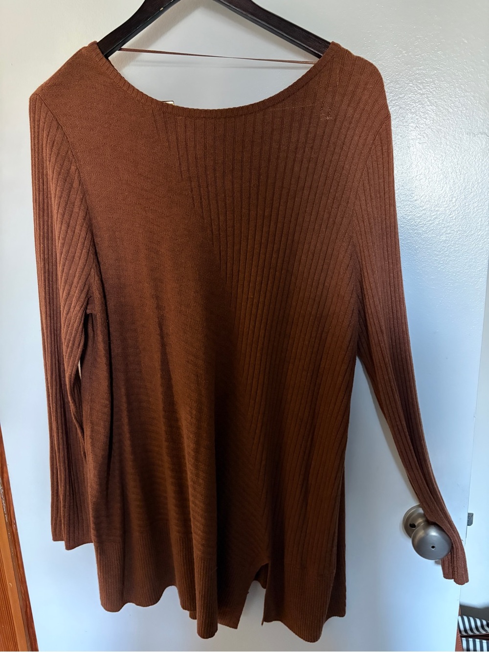 Chestnut Brown Ribbed Long-Sleeve Women's Tunic Sweater